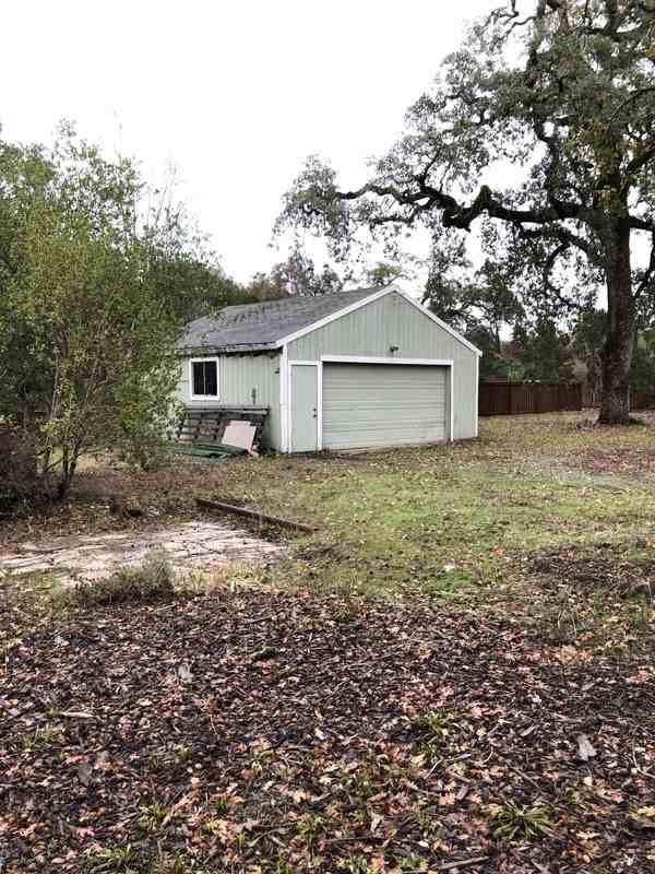 5773 Melita Rd - Photo 2 of 9