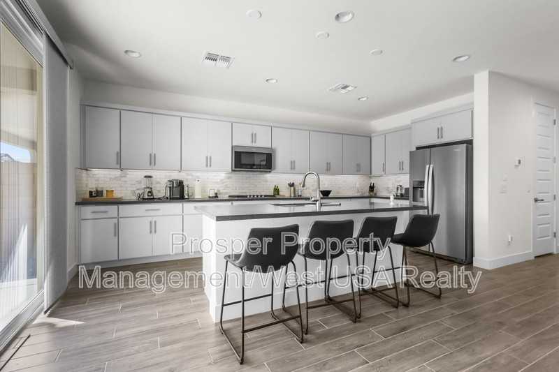 21317 E Kingbird Dr - Photo 3 of 11