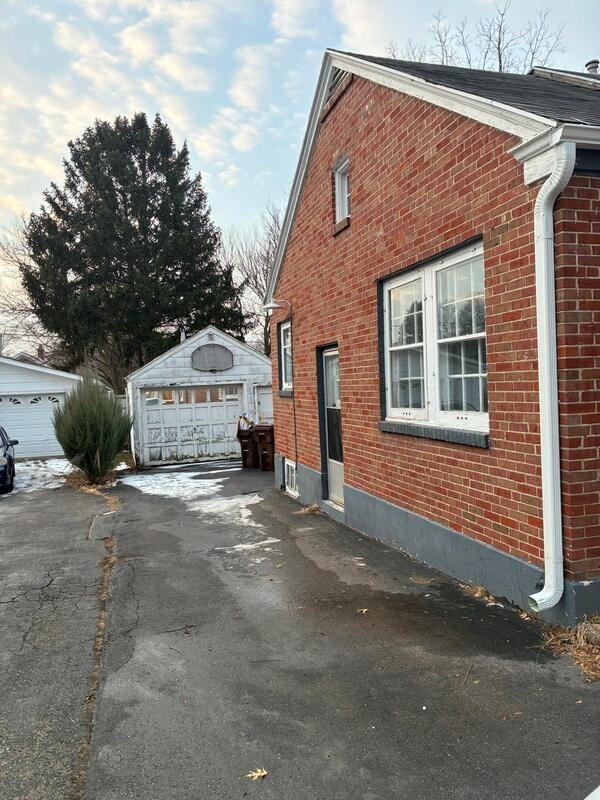 314 Cole Ave - Photo 3 of 18