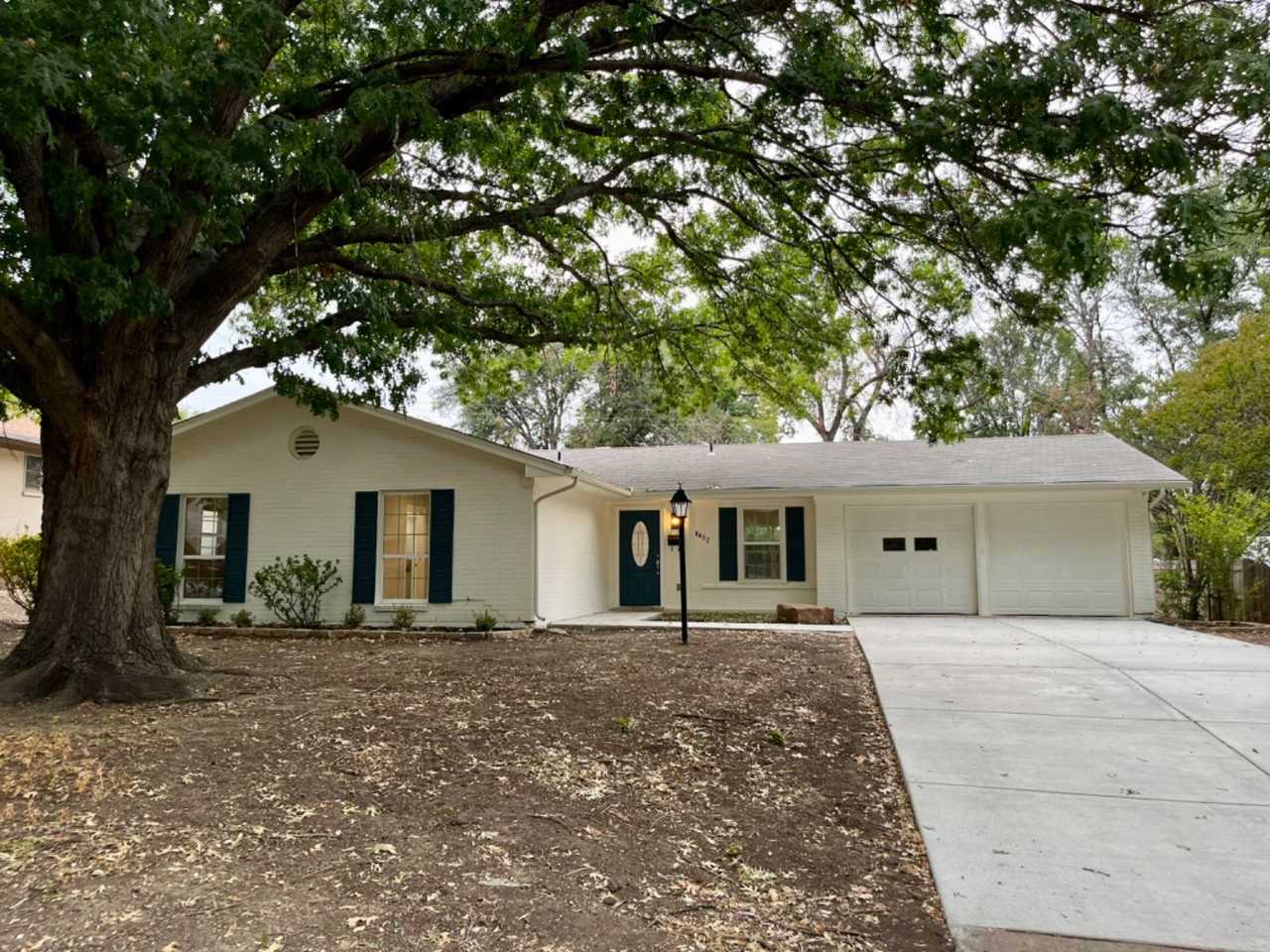 6432 Trail Lake Dr - Photo 3 of 11