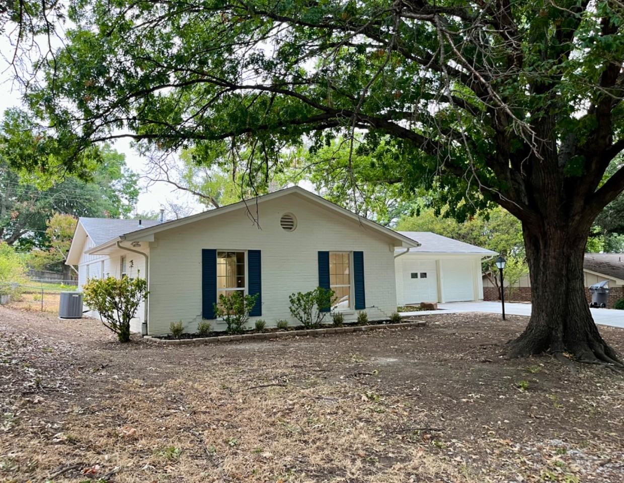 6432 Trail Lake Dr - Photo 5 of 11