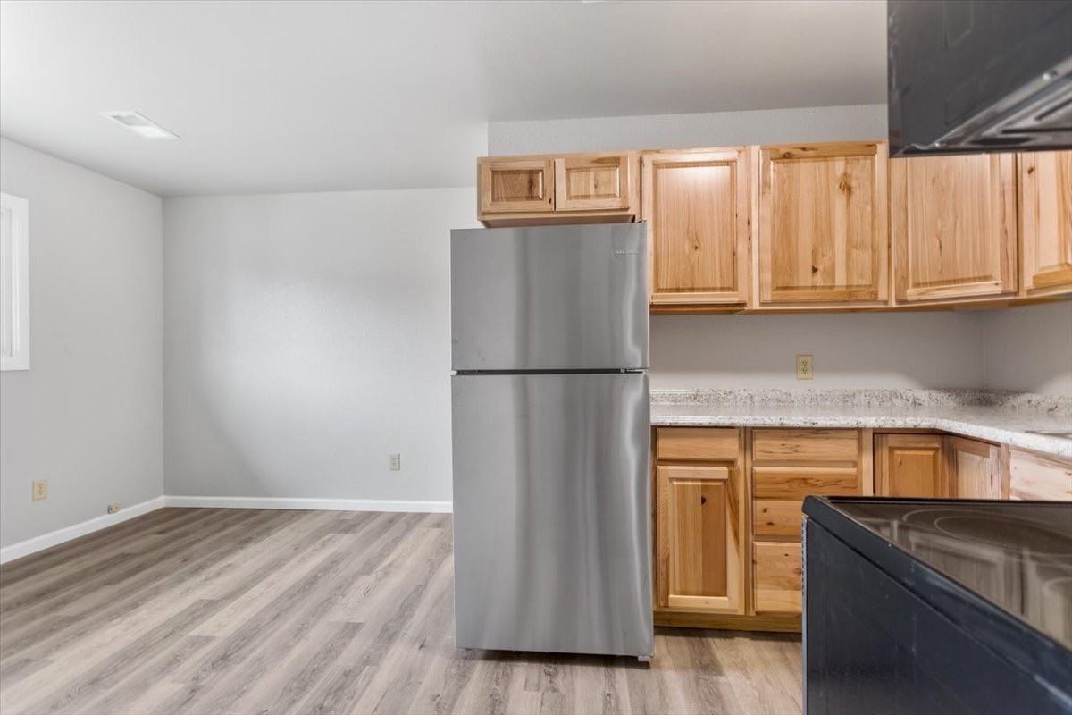 340 Bench - Photo 5 of 10