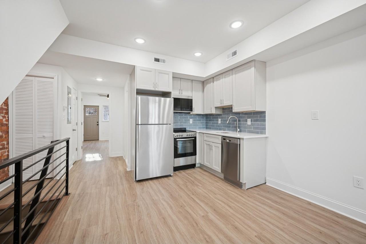 5644 Blakemore St - Photo 7 of 20