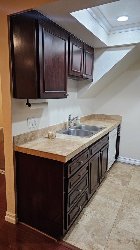 14727 Magnolia Blvd #116 - Photo 7 of 22