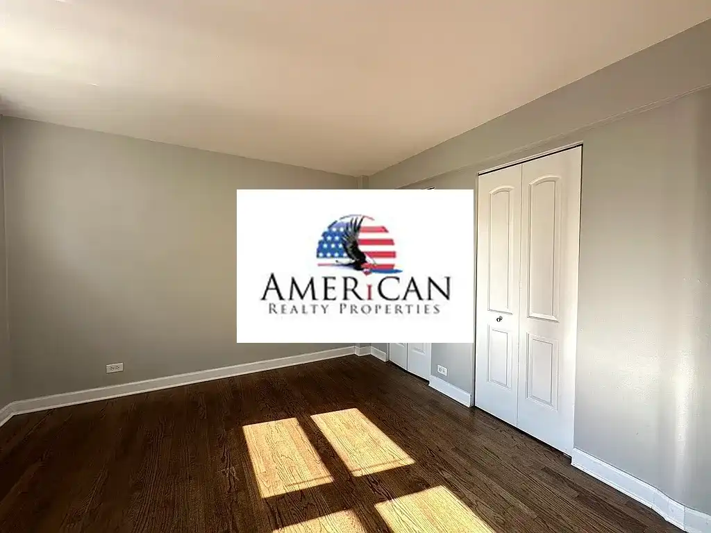 7628 North Milwaukee Avenue - Photo 7 of 16