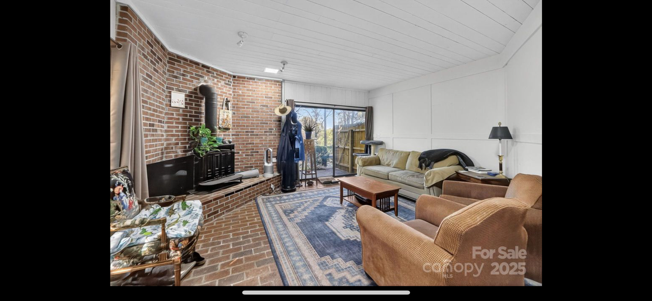 767 South River Road - Photo 2 of 7