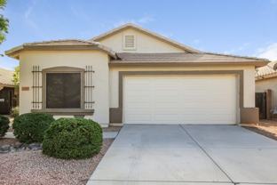 15667 W Saguaro Ln - Photo 1 of 1