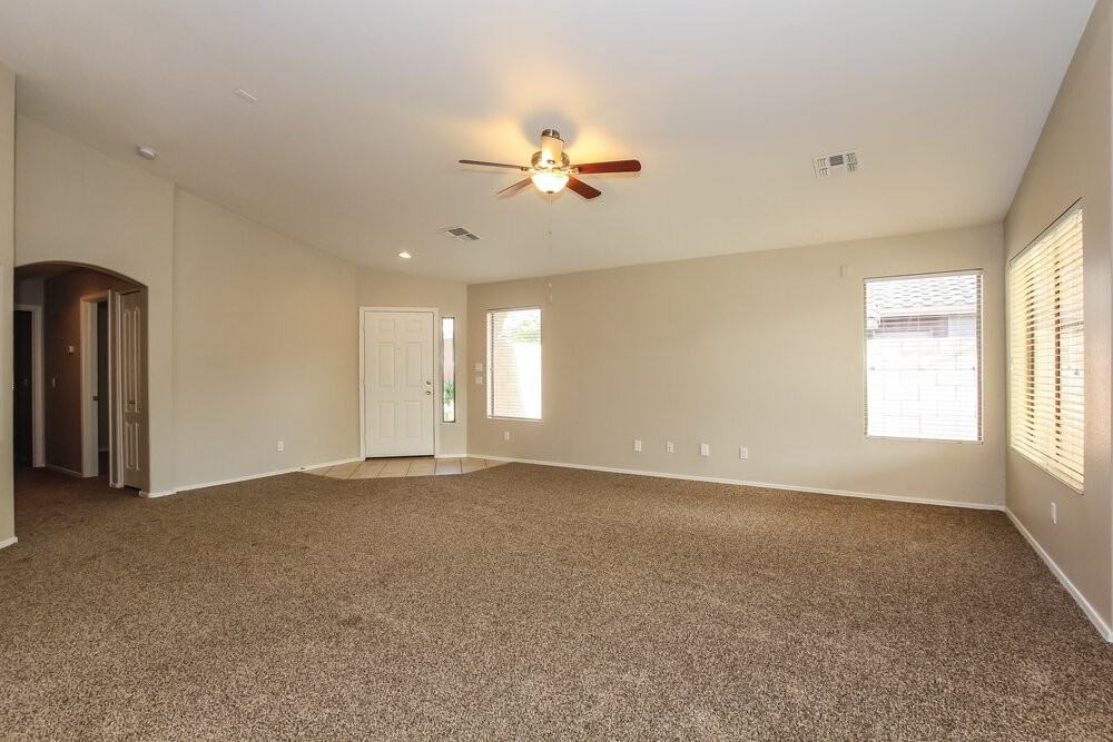 15667 W Saguaro Ln - Photo 3 of 15