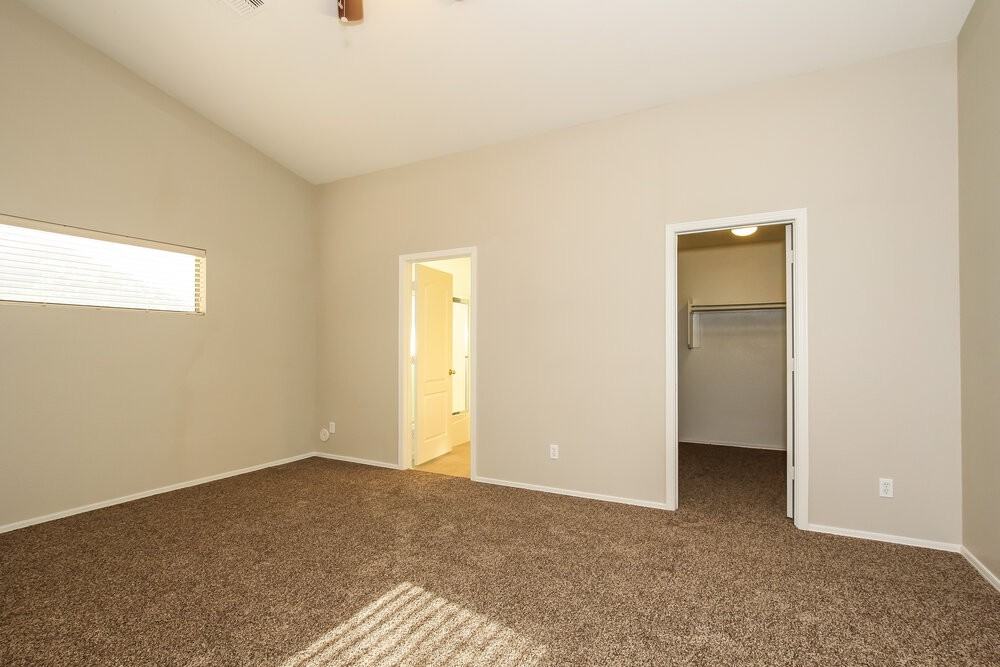 15667 W Saguaro Ln - Photo 7 of 15