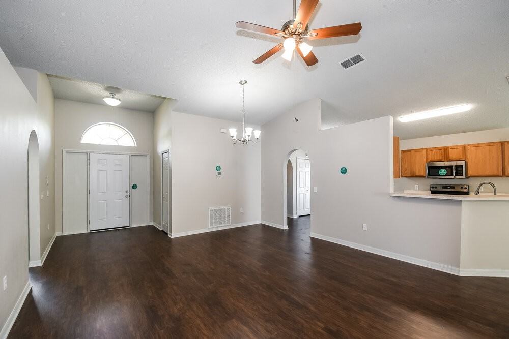 7428 Prosperity Park Rd N - Photo 3 of 16