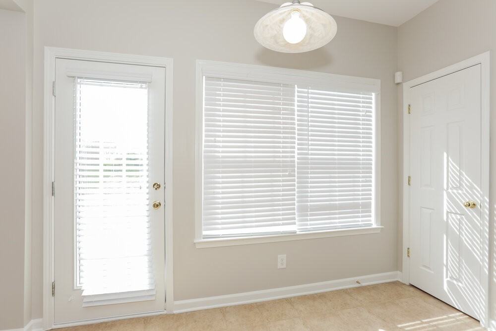 11428 Lamoille Ln - Photo 5 of 16