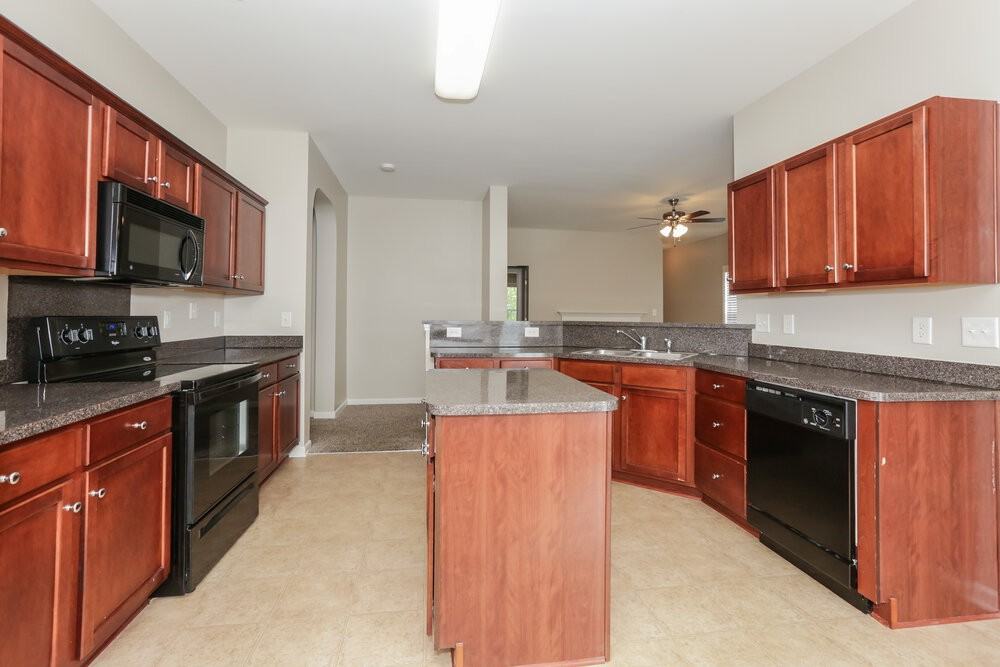 11428 Lamoille Ln - Photo 6 of 16