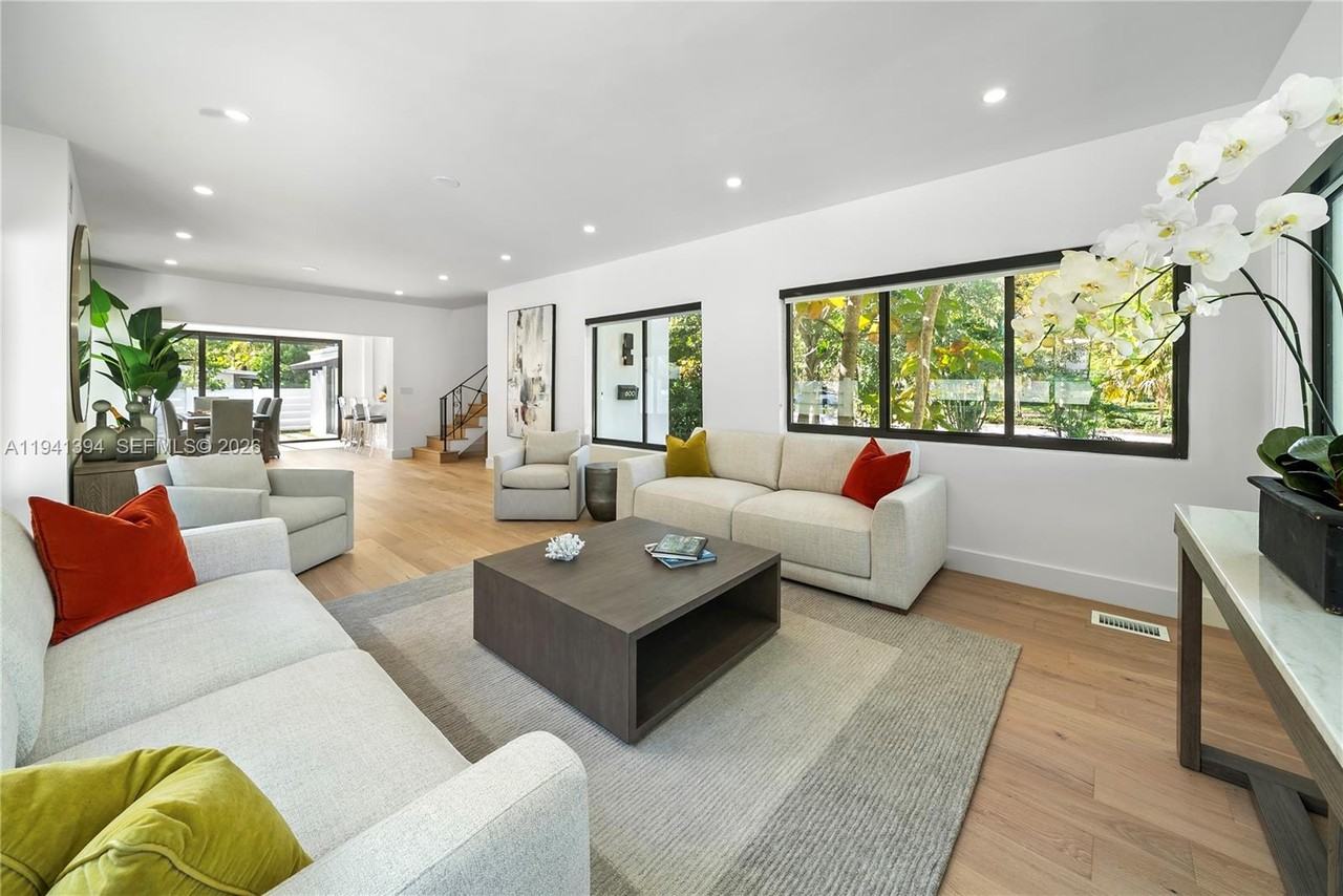 NE 57th St & NE 6th Ave - Photo 3 of 35