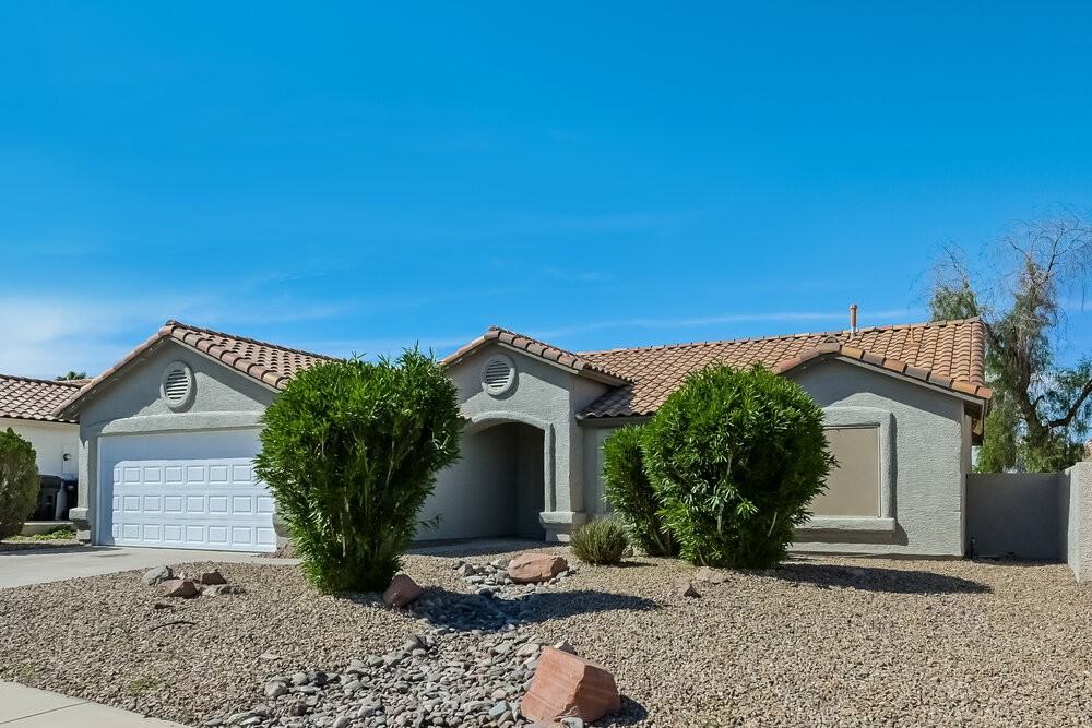 1108 Adcox Ct - Photo 3 of 16