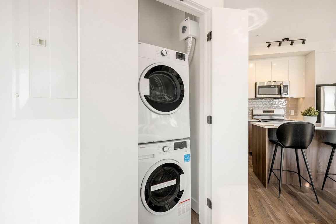 1600 James Naismith Dr - Photo 5 of 16