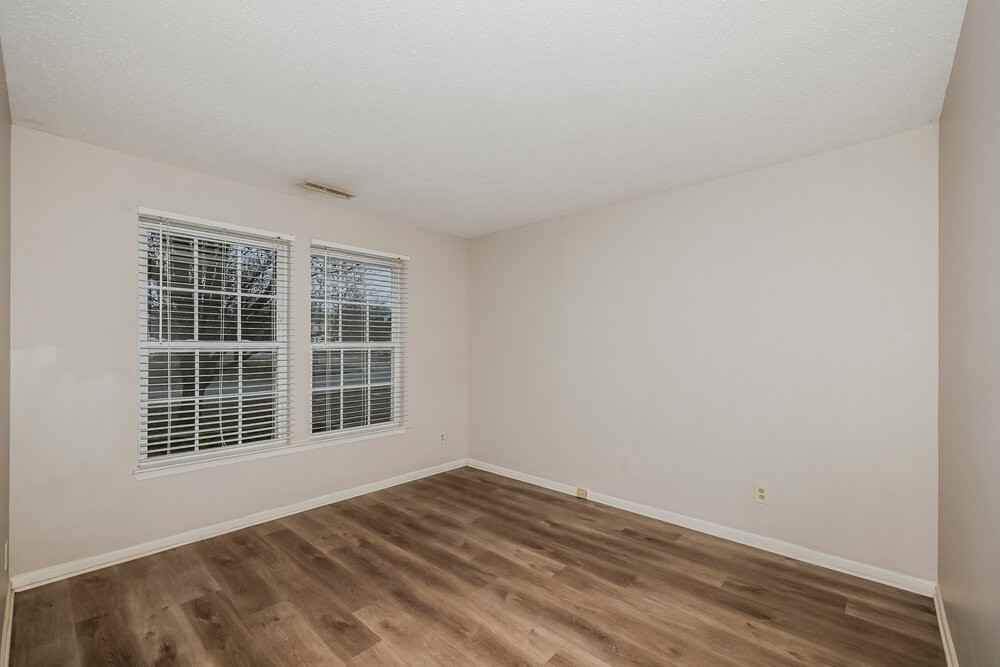 6432 Nightshade Dr - Photo 5 of 17