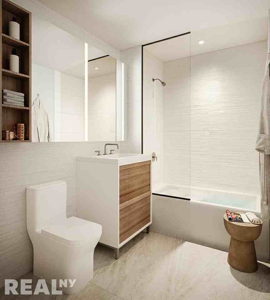 Commercial St #1422S - Photo 5 of 8