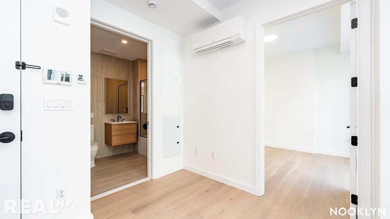 Schermerhorn St #14F - Photo 6 of 16