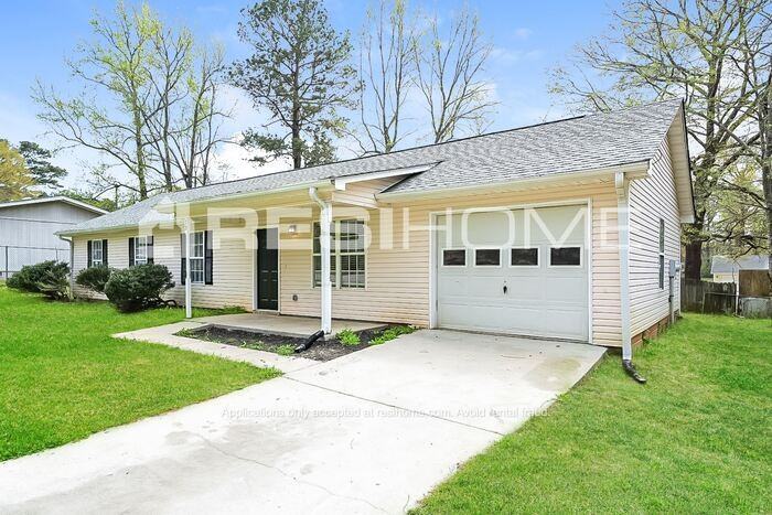 13 Sherwood Loop - Photo 2 of 19