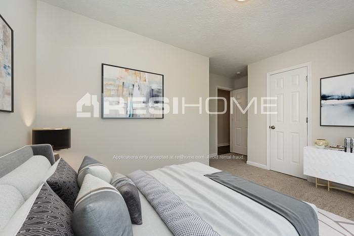 13 Sherwood Loop - Photo 7 of 19