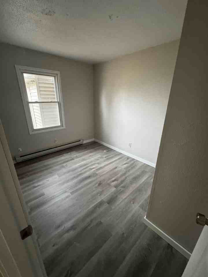 225 Cliff St #A - Photo 6 of 8