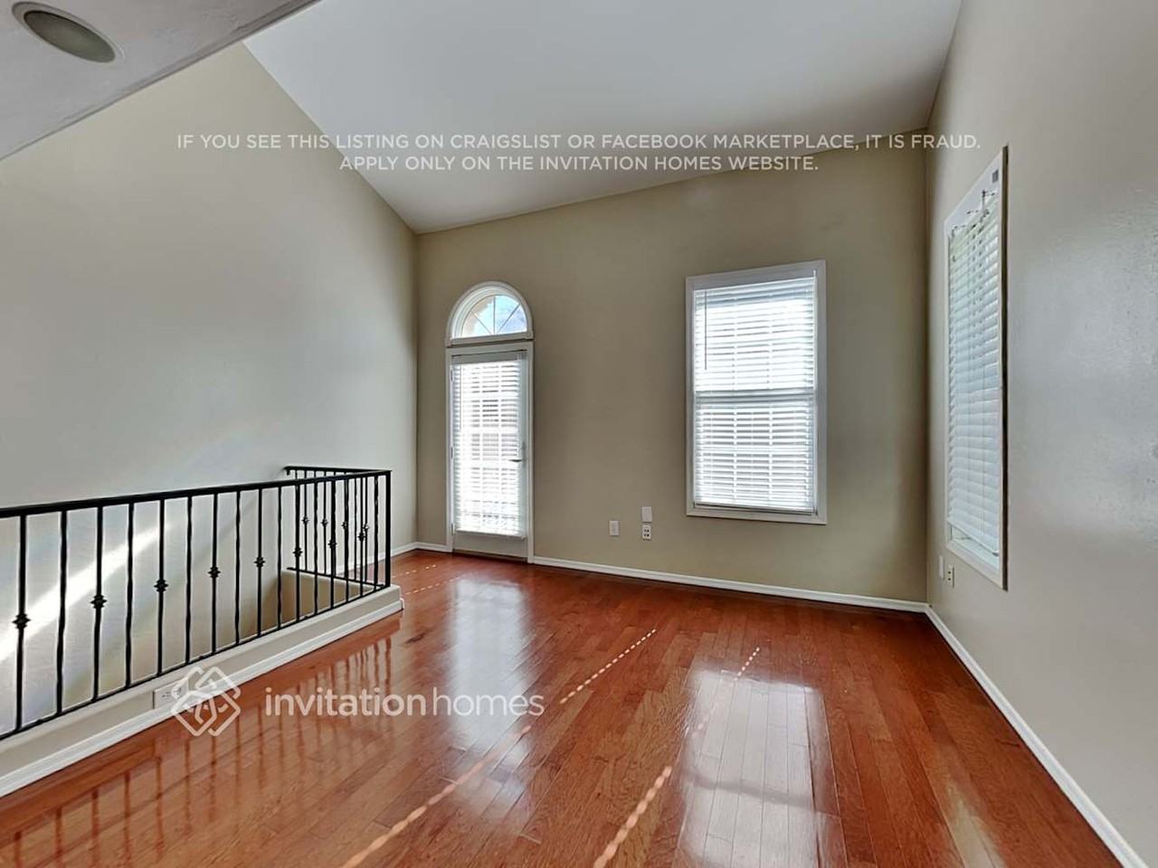 5727 S 21st Ter - Photo 5 of 15