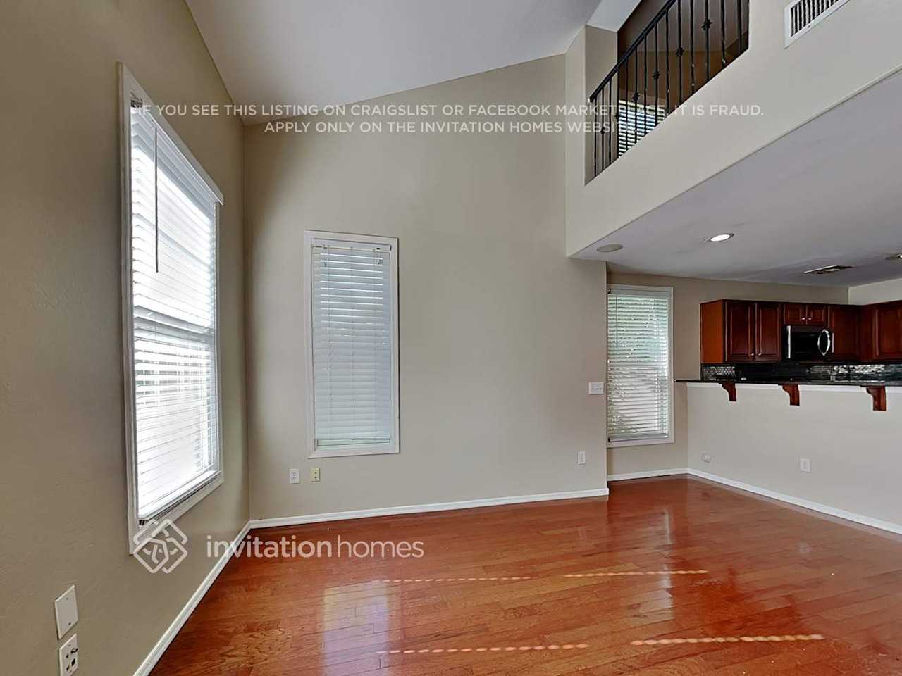 5727 S 21st Ter - Photo 6 of 15