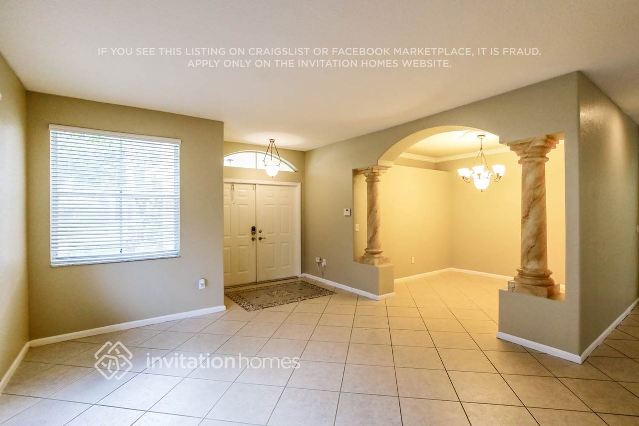 7594 Oak Grove Cir - Photo 4 of 18