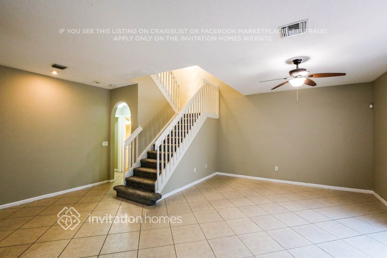 7594 Oak Grove Cir - Photo 5 of 18