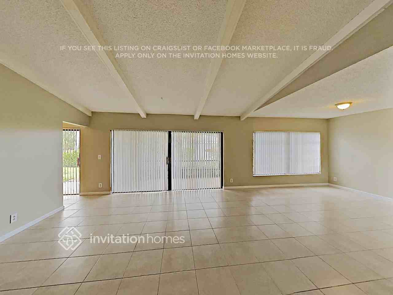 5855 Colony Ct - Photo 3 of 19