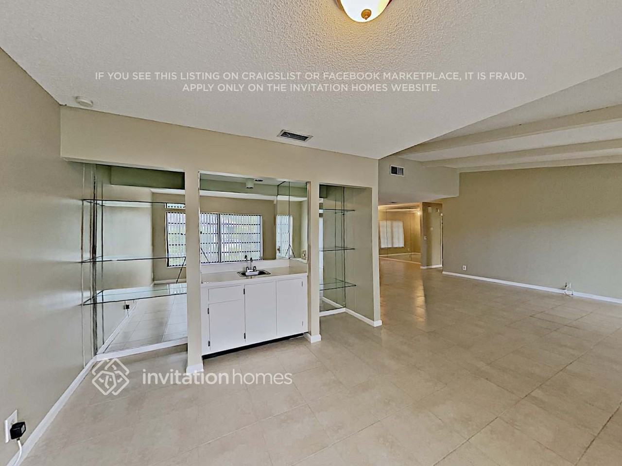 5855 Colony Ct - Photo 7 of 19