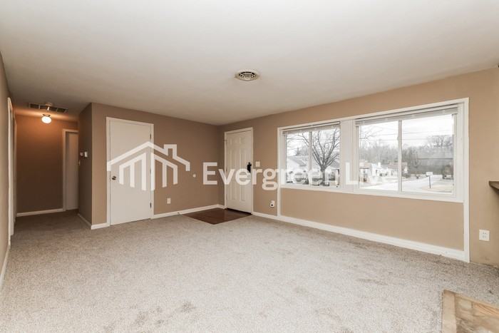 2835 Woodway Ave - Photo 3 of 15