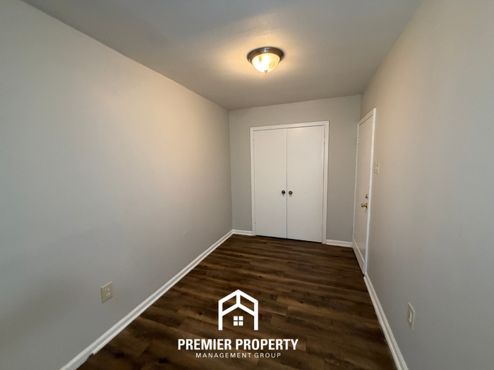 1657 Welsh Rd - Photo 7 of 23