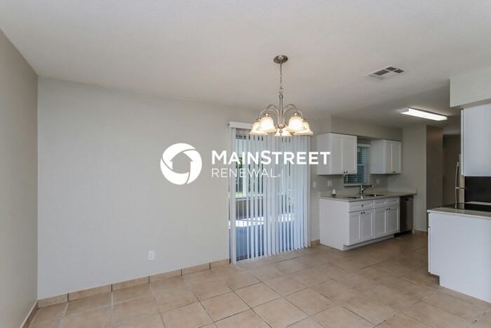 2146 Sandalwood Dr - Photo 6 of 16