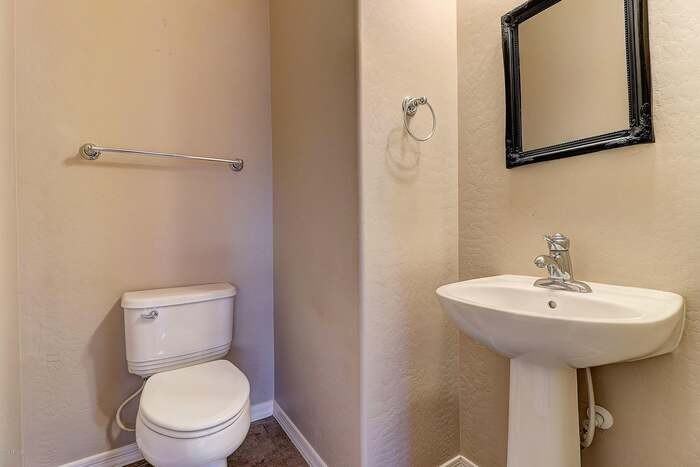 2530 W Cordia Ln - Photo 6 of 30