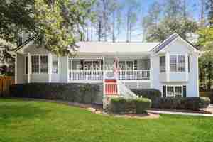 featured image of 12 Sherwood Forest Dr