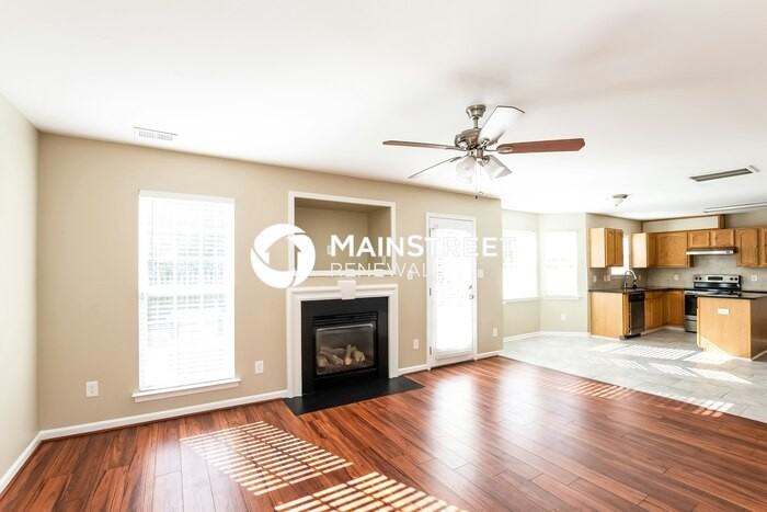 11326 Anna Rose Rd - Photo 3 of 15