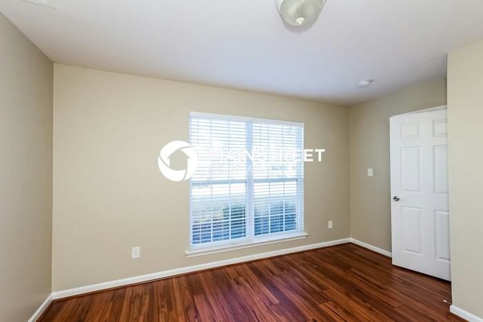 11326 Anna Rose Rd - Photo 4 of 15