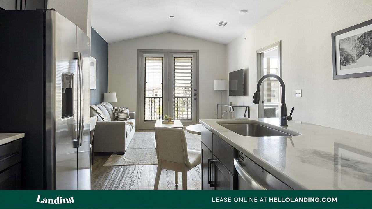 3235 Heritage Trl - Photo 3 of 50