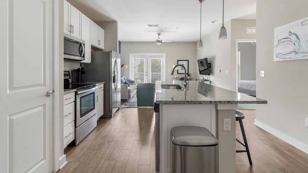 215 Hunters Lake Way - Photo 5 of 47