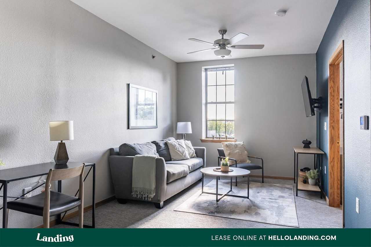 200 Seneca St - Photo 4 of 50