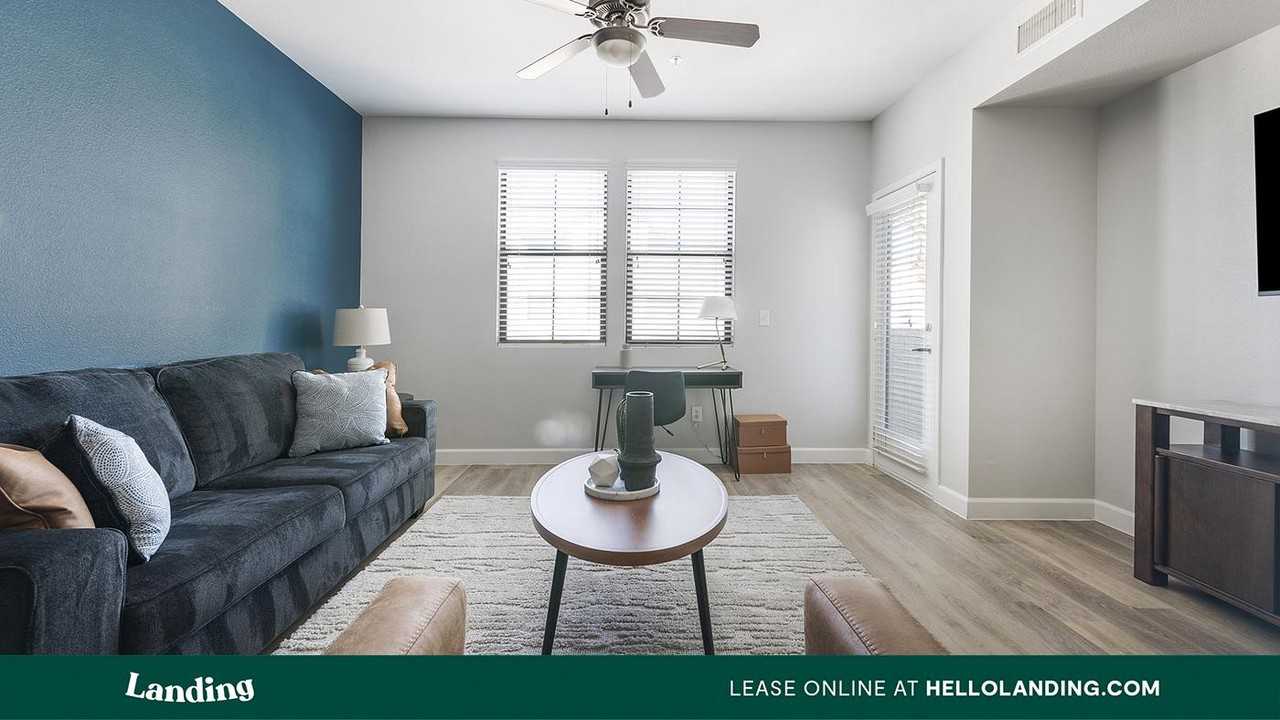 9242 W Russell Rd - Photo 2 of 50