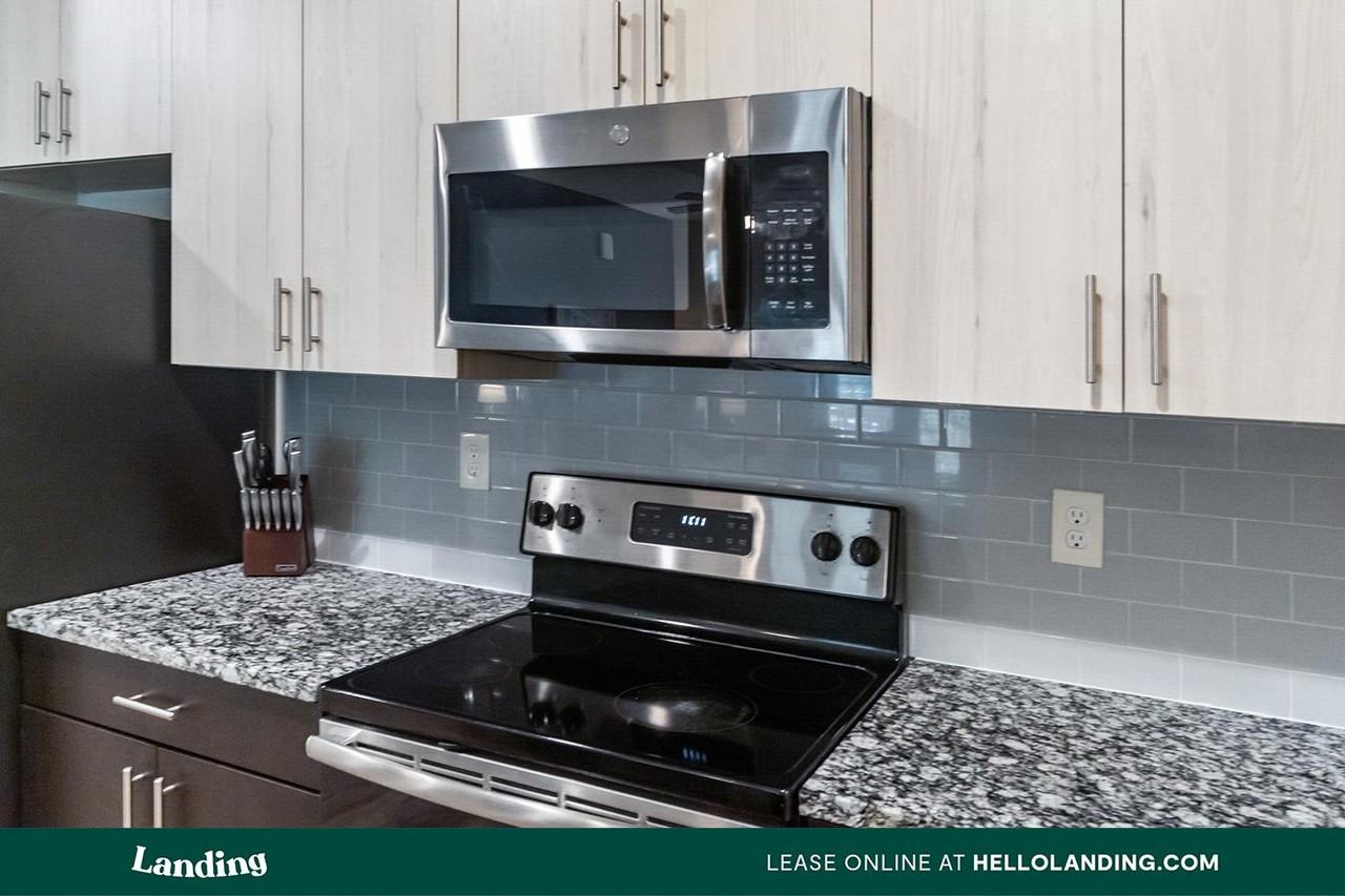 655 W Mallard Creek Church Rd - Photo 4 of 50