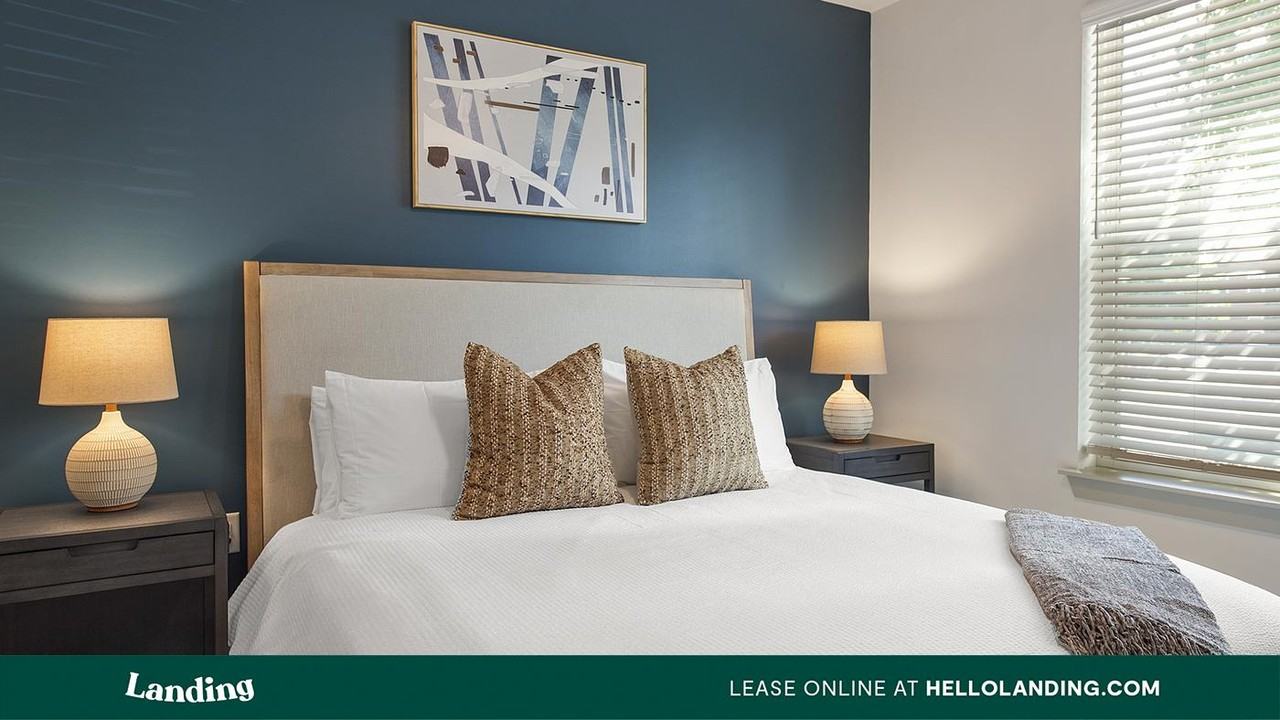 5025 Wembly Central Lane - Photo 4 of 50