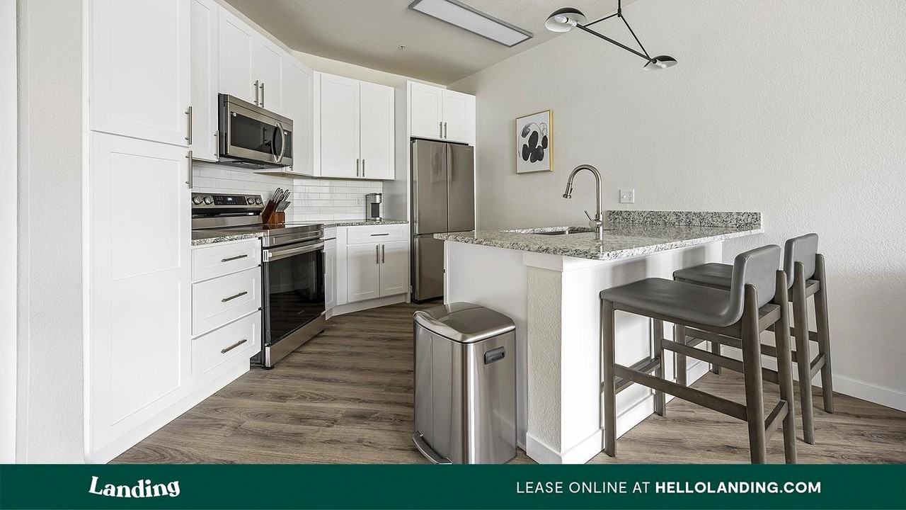 7166 W Custer Ave - Photo 3 of 50