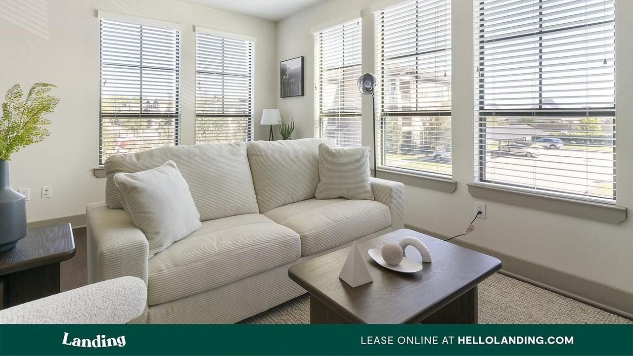 21201 Emerald Mist Pkwy - Photo 2 of 50