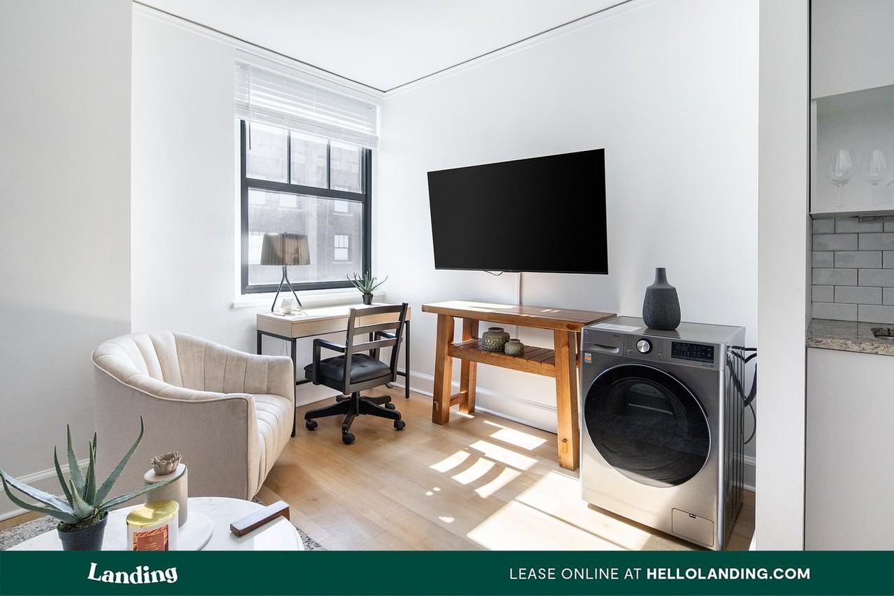 933 McGee St - Photo 3 of 50