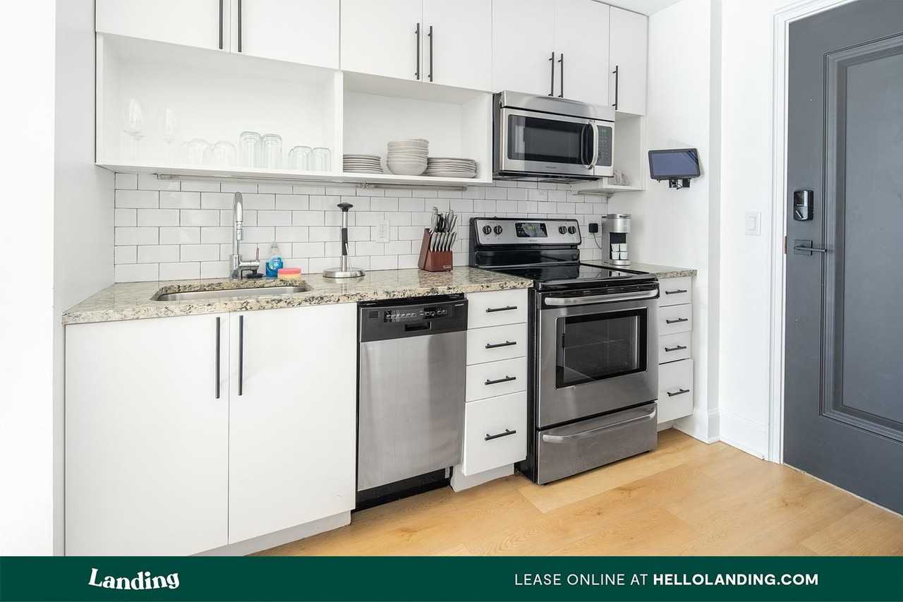 933 McGee St - Photo 7 of 50