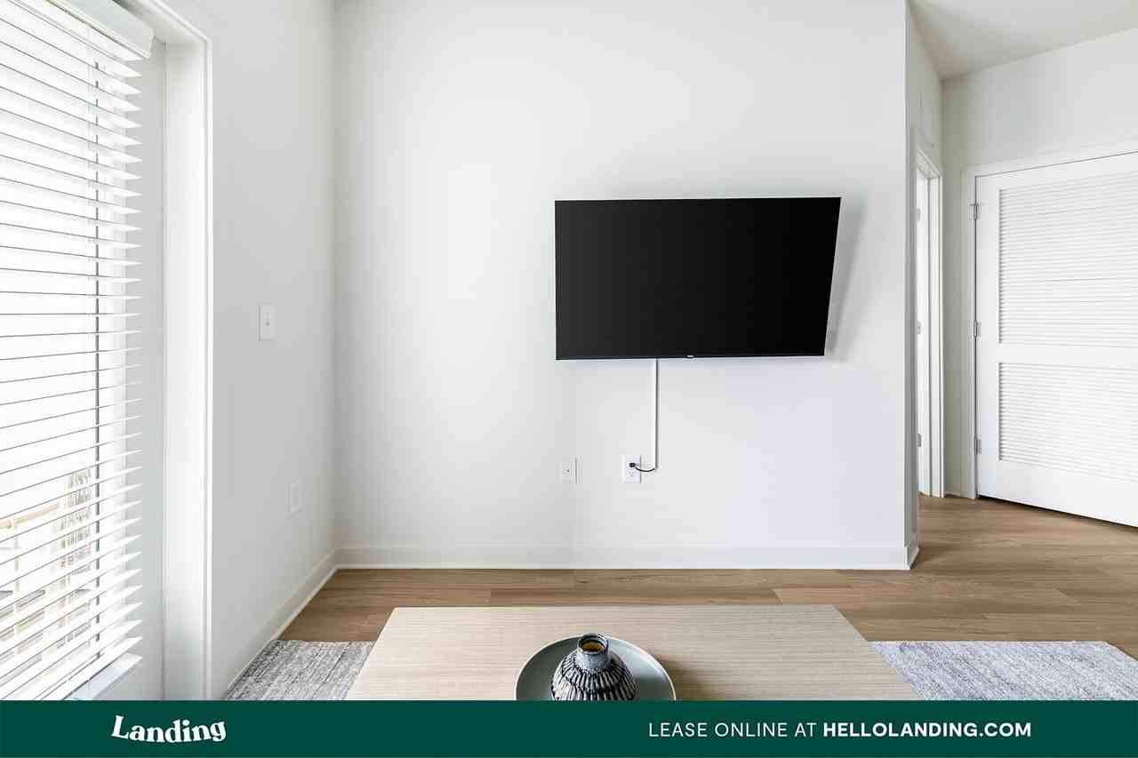 6225 Mobile Hwy - Photo 6 of 50