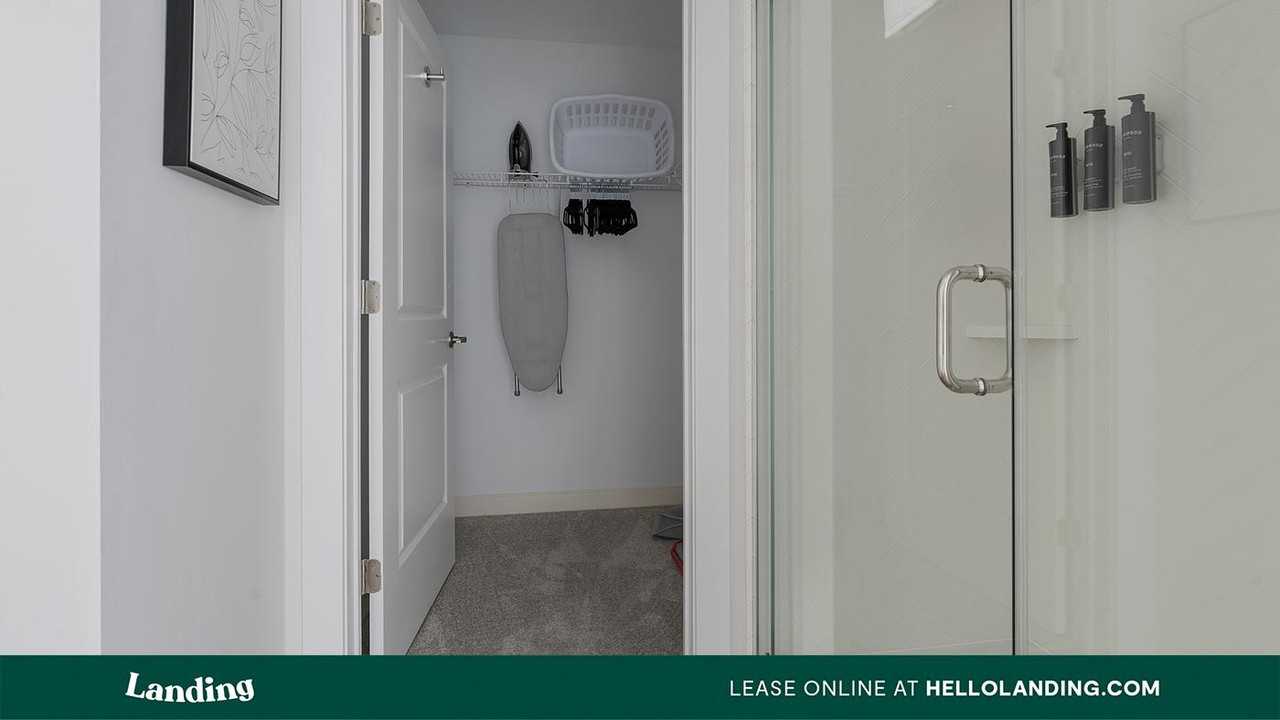 870 SE 47th Terrace - Photo 7 of 50